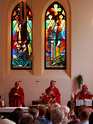 25. července 2015 bylo výročí zahájení obnovy kostela ve Zvonkové připomenuto slavnostní bohoslužbou s bývalým biskupem Maximilianem Aichernem z Lince a koncelebrace kněží, kteří před 25 lety konali první bohoslužbu ve zřícenině kostela; Horst Wondraschek byl organizátorem oslav