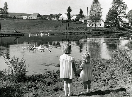 Frýdava na pohlednici frymburského fotografa Josefa Junka