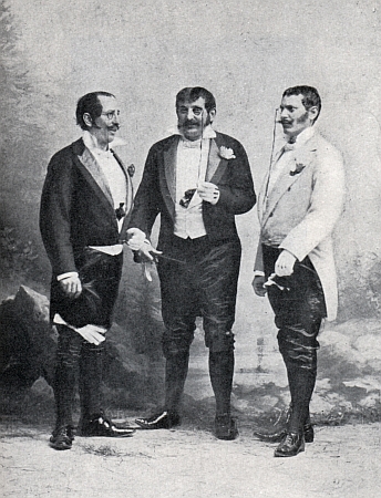 Bratři Zöllnerové, zleva Phillip, Franz a Karl, v operetě "Popelička" od Victora Rogera a Gastona Serpettea